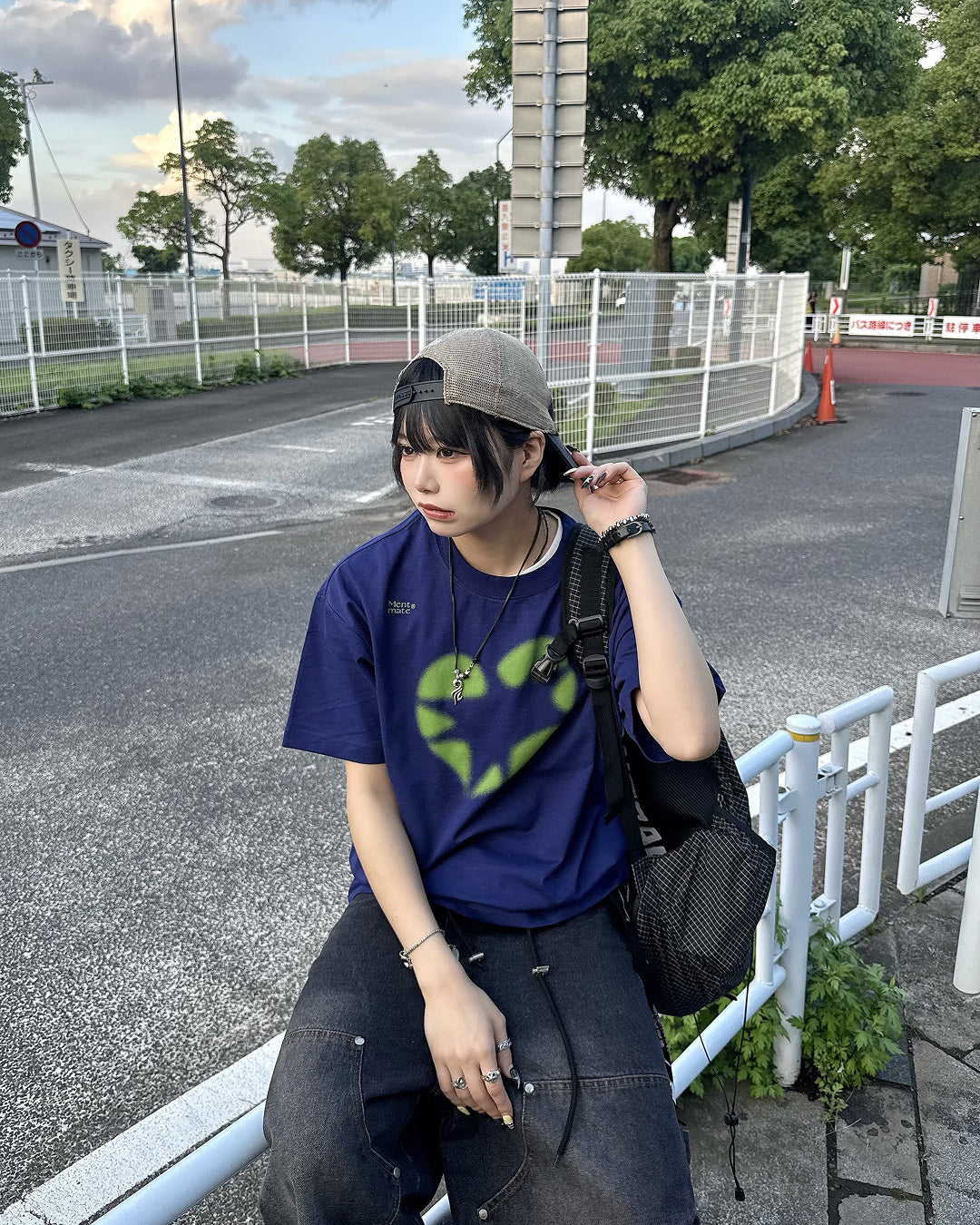 スプレープリントハートロゴ オーバーサイズTシャツ KM7189