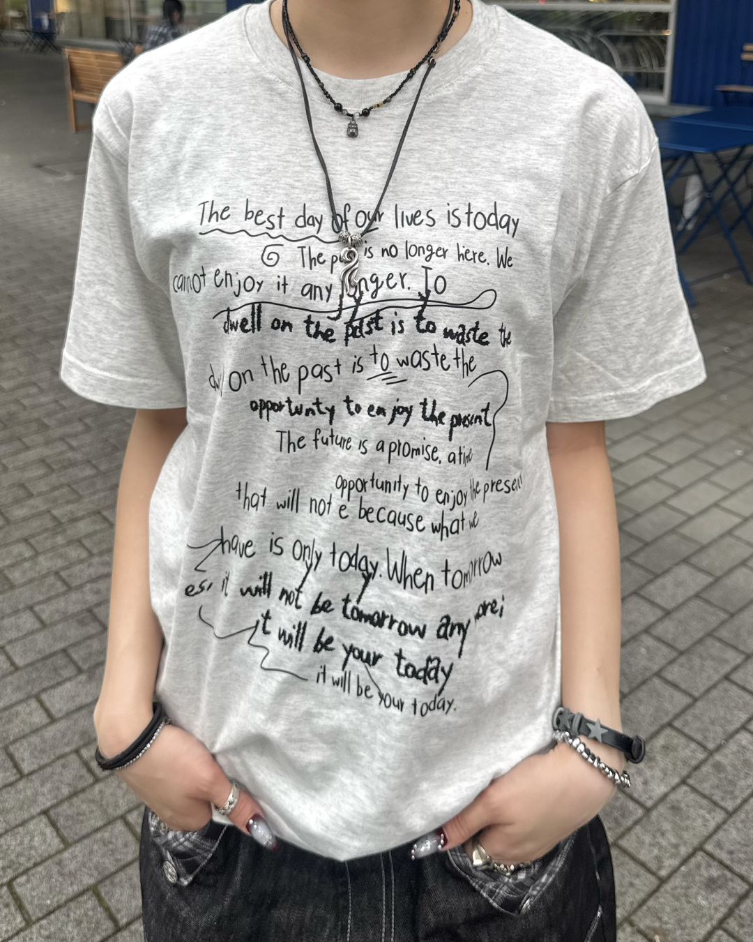 グラフィックデザインTシャツ KM7210