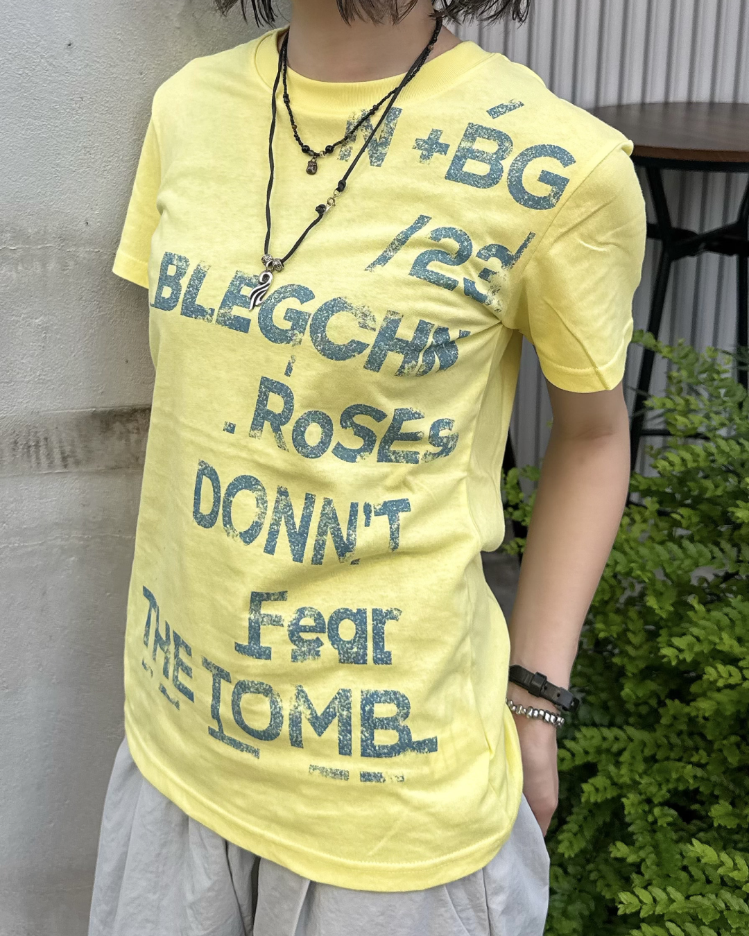レトロレタープリントラウンドネックTシャツ KM7236