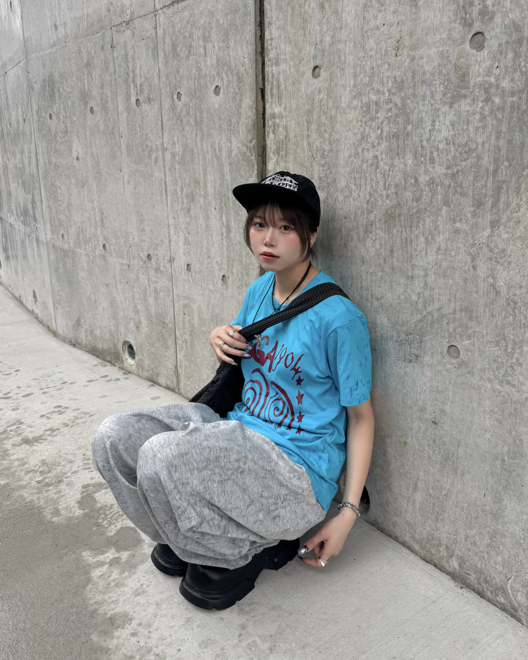 スパイラルデザインTシャツ KM7272