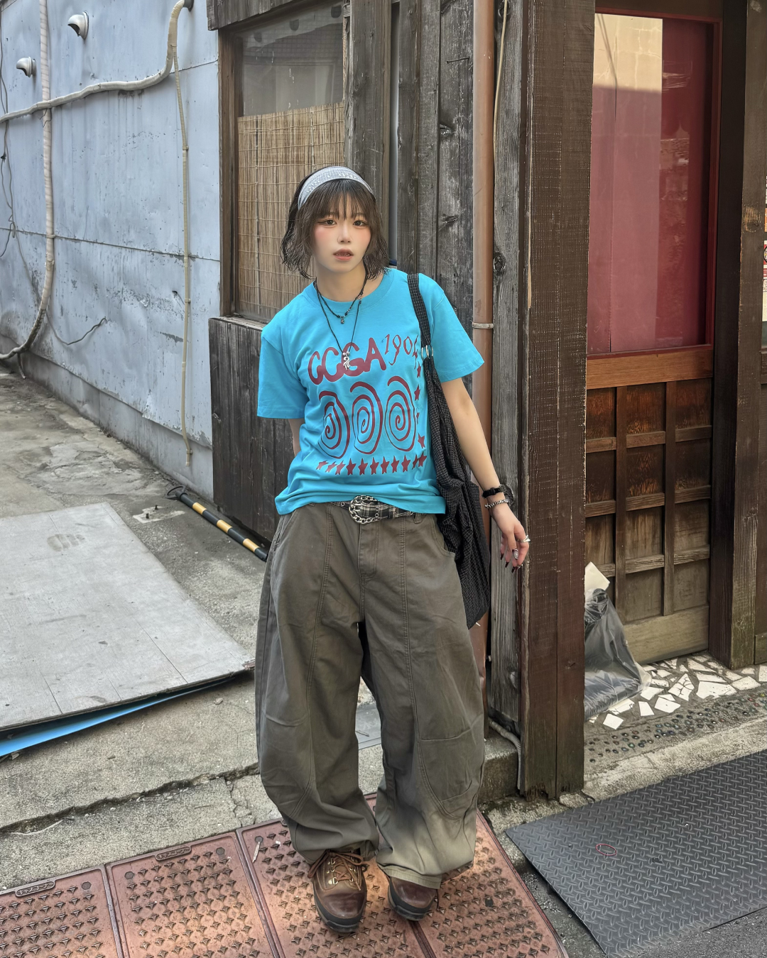 スパイラルデザインTシャツ KM7272