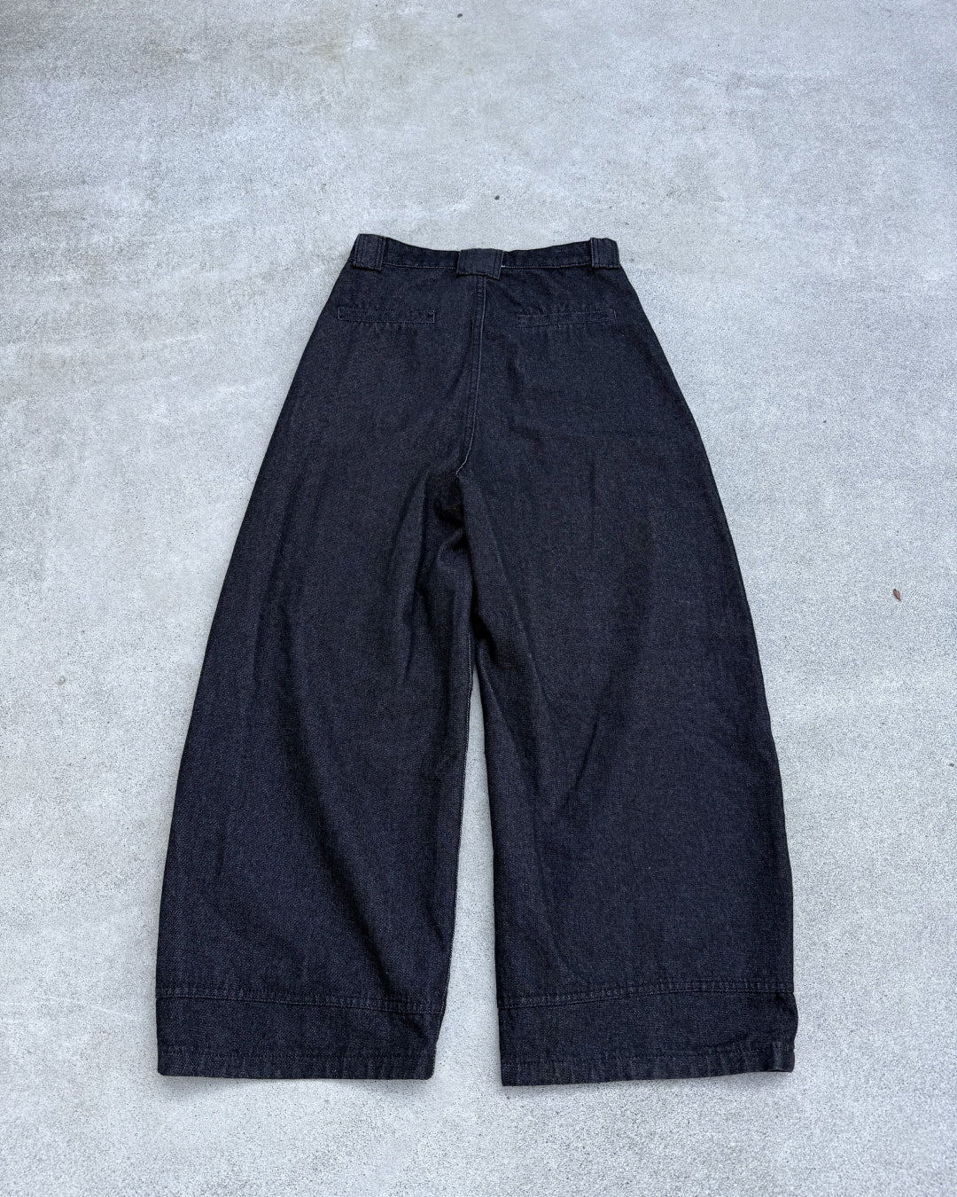 バレルシルエットワイドデニムパンツ KN0109