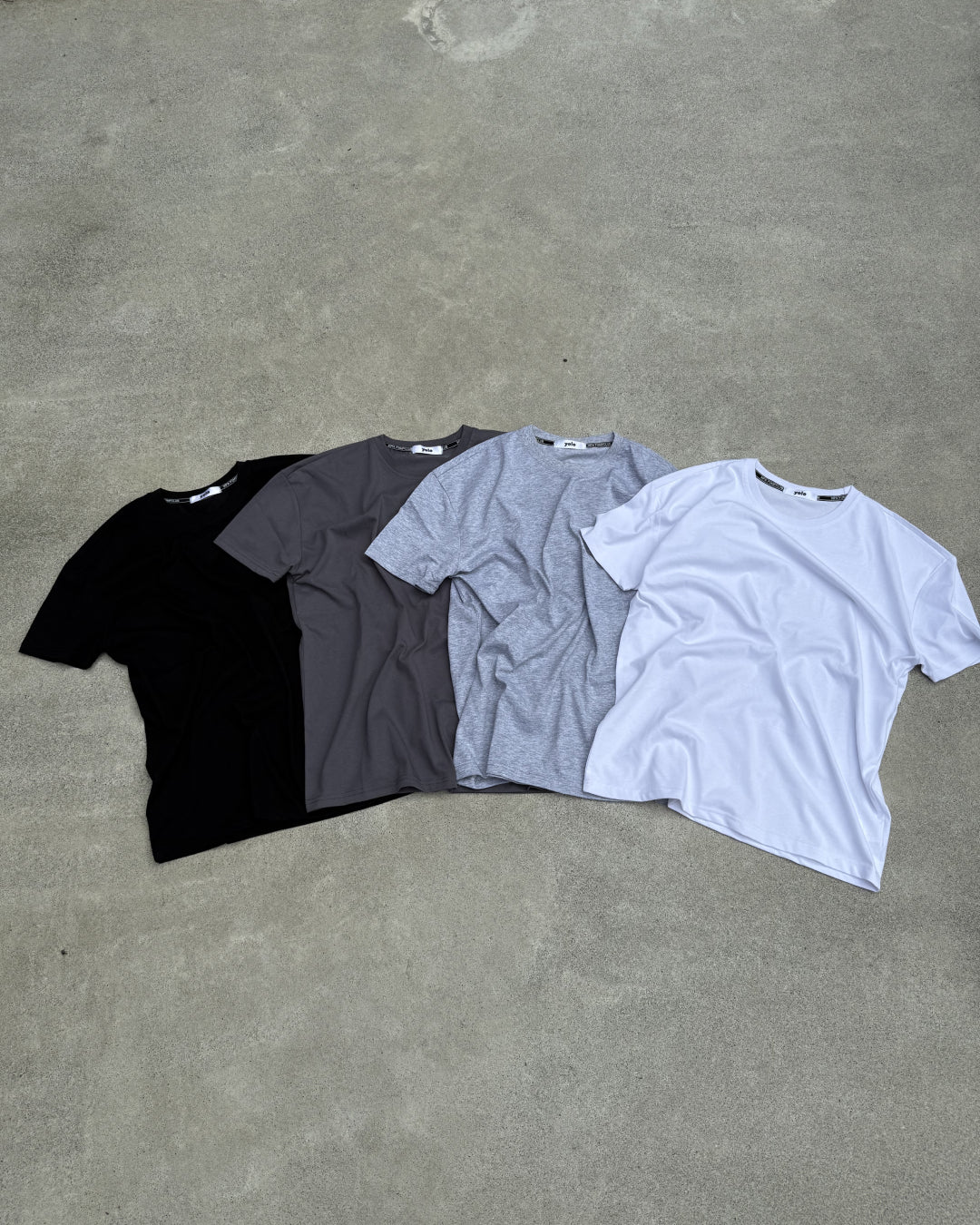 スリムフィットTシャツ KN0145