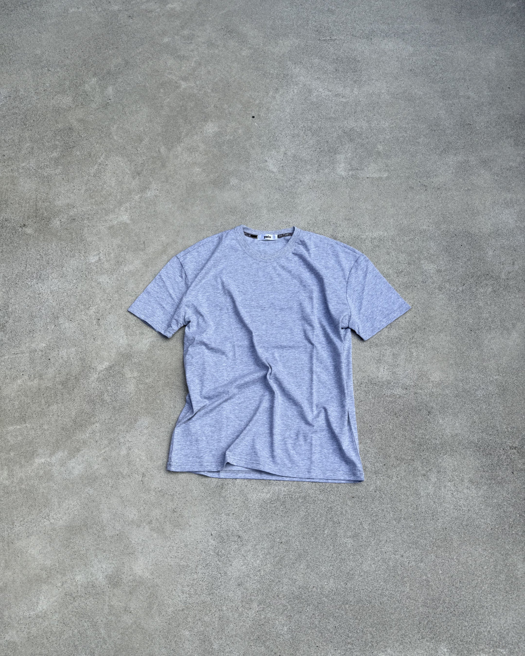 スリムフィットTシャツ KN0145