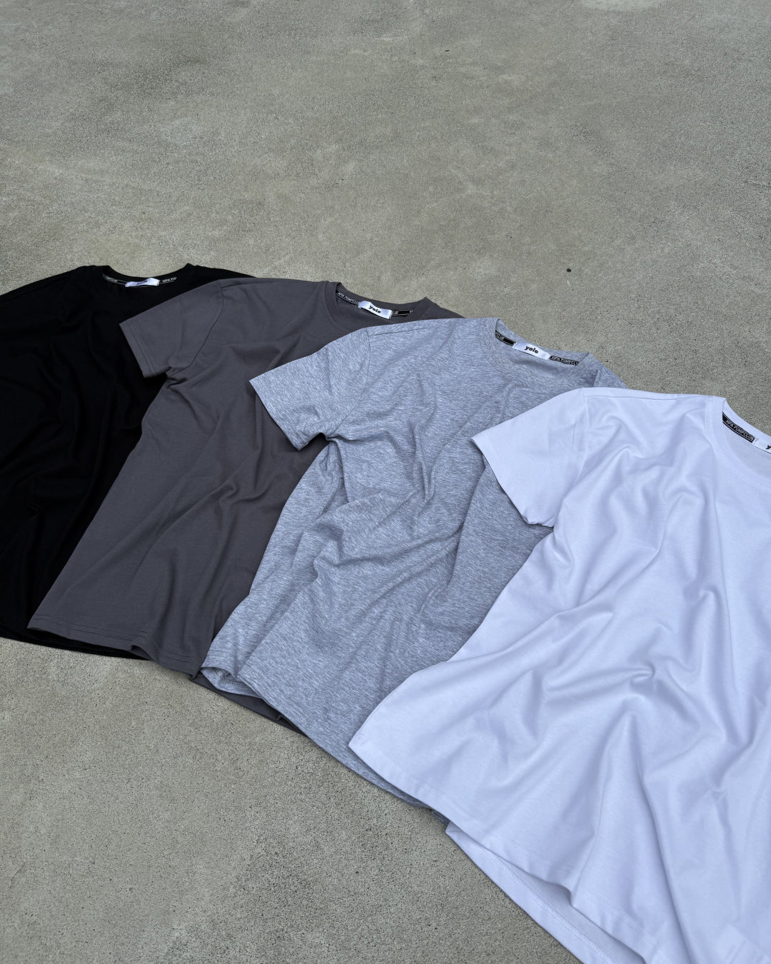 スリムフィットTシャツ KN0145