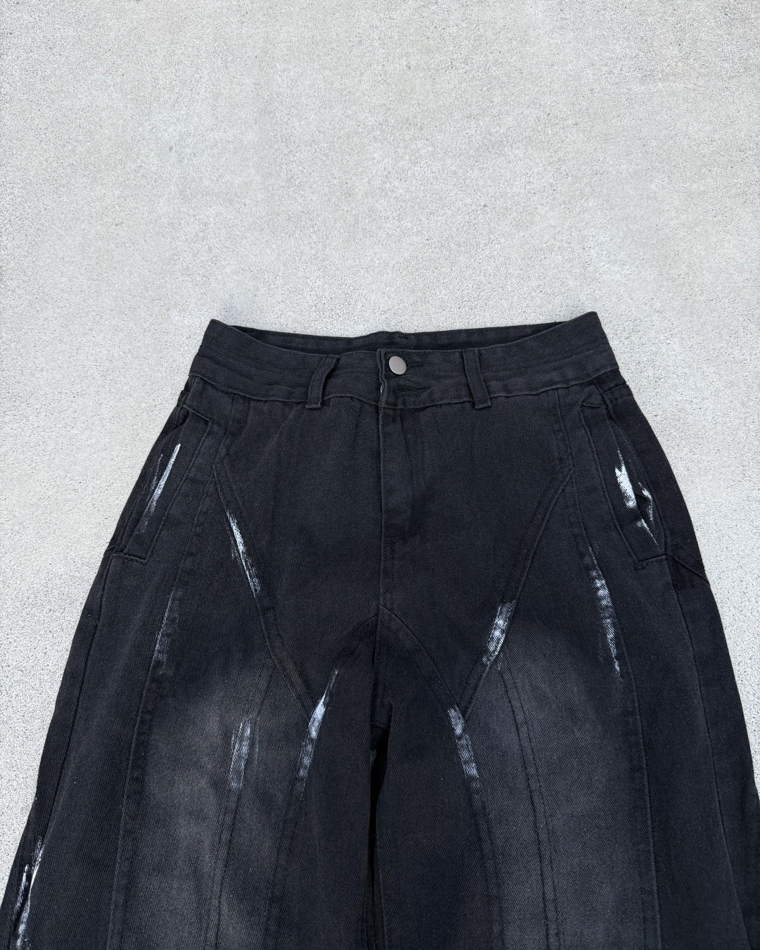 ペイントワイドレッグバギーデニム KN0175