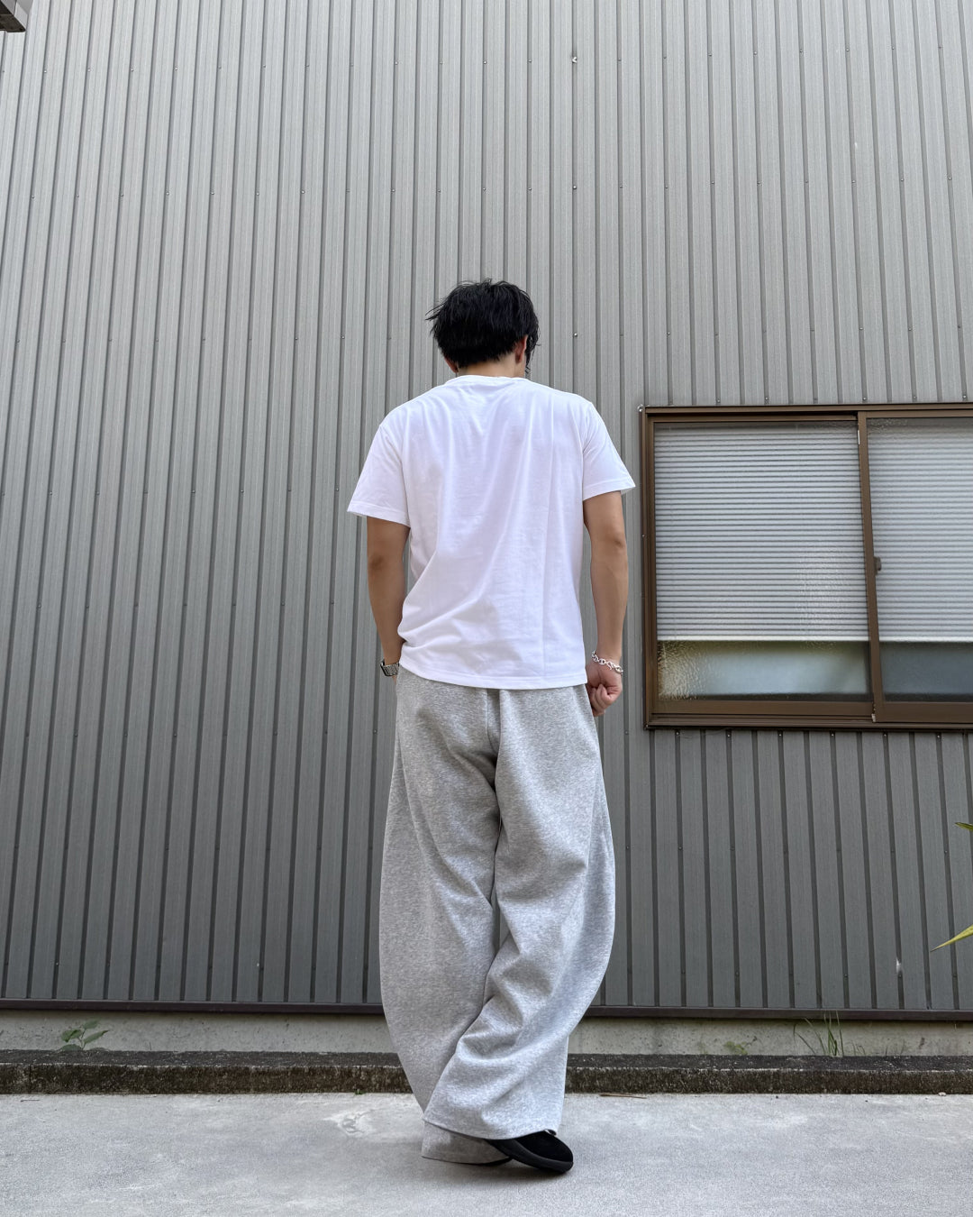 モノクロアートグラフィック半袖T KN0197