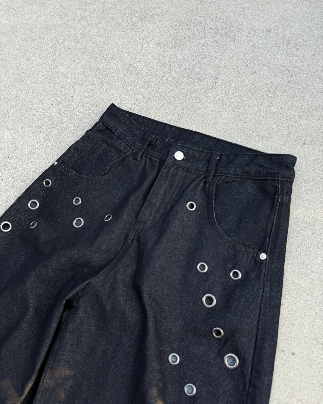 アイレットチェーンワイドバギーパンツ KN0272