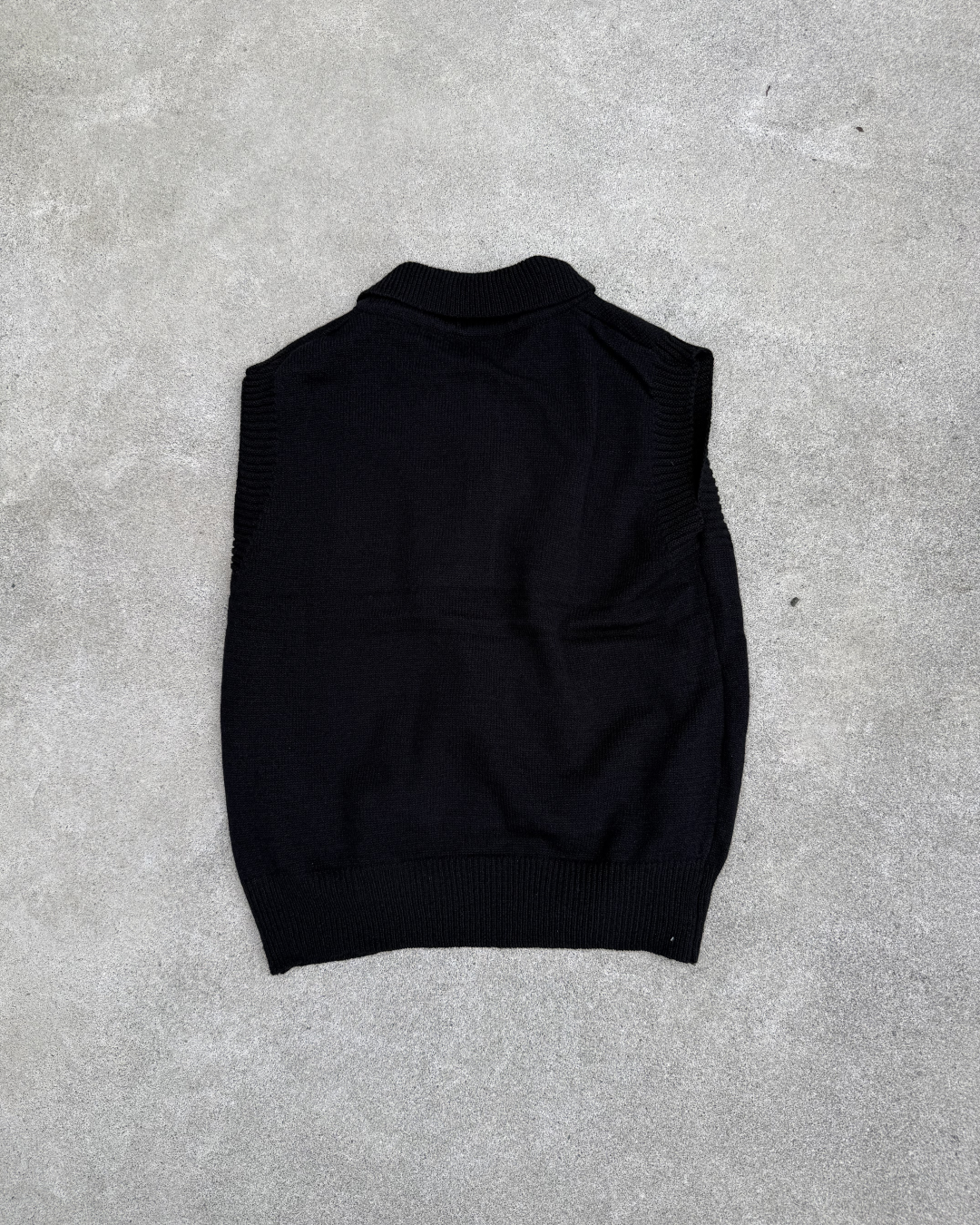 シンプルポロニットベスト KN0353