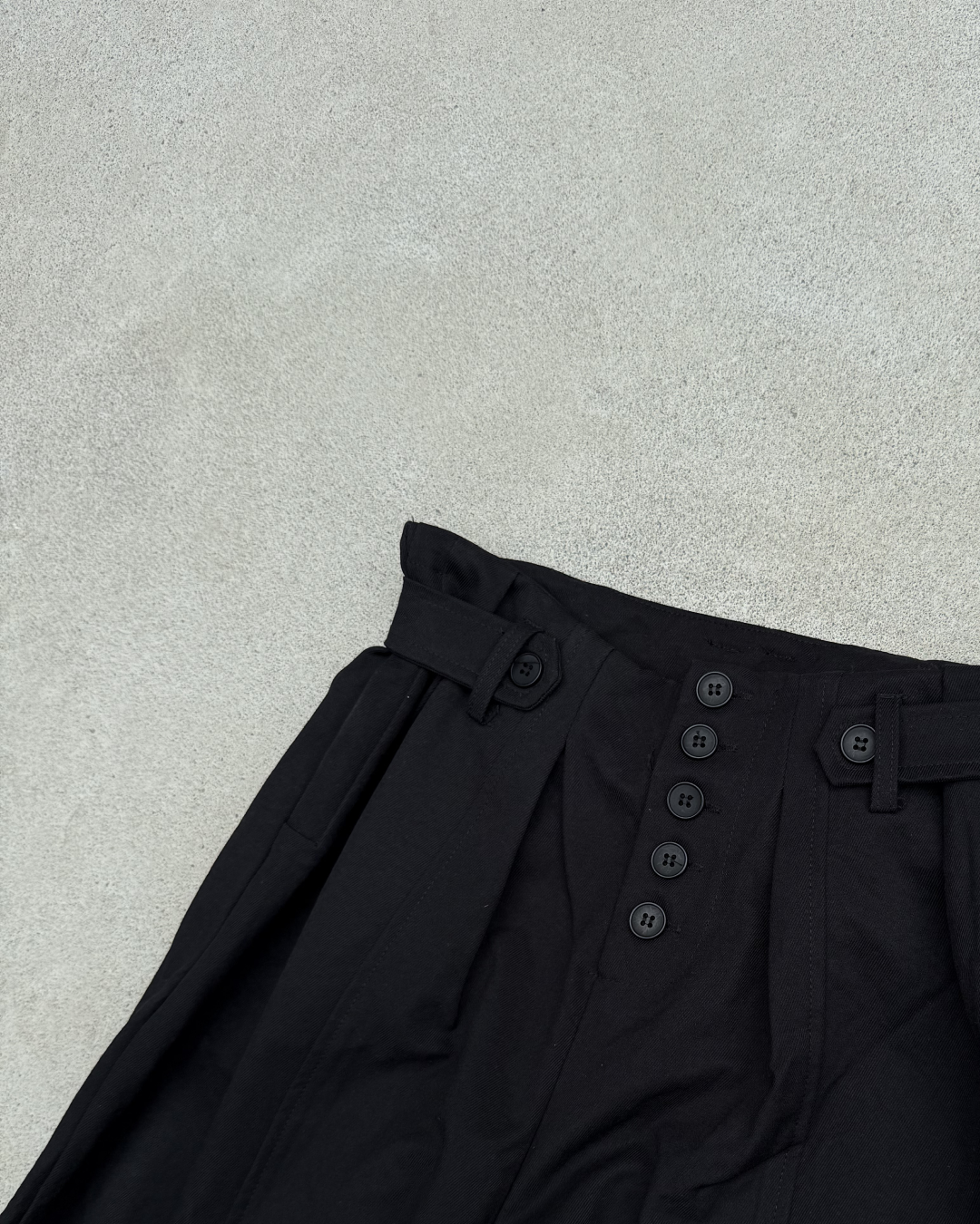 ボタンフライワイドレッグパンツ KN0382