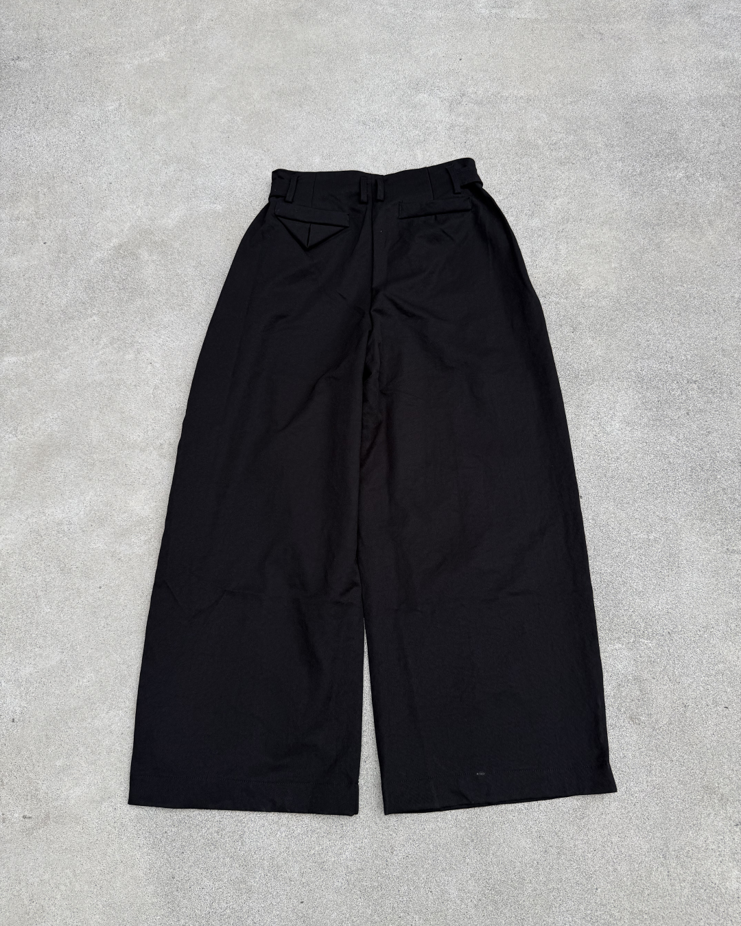 ボタンフライワイドレッグパンツ KN0382