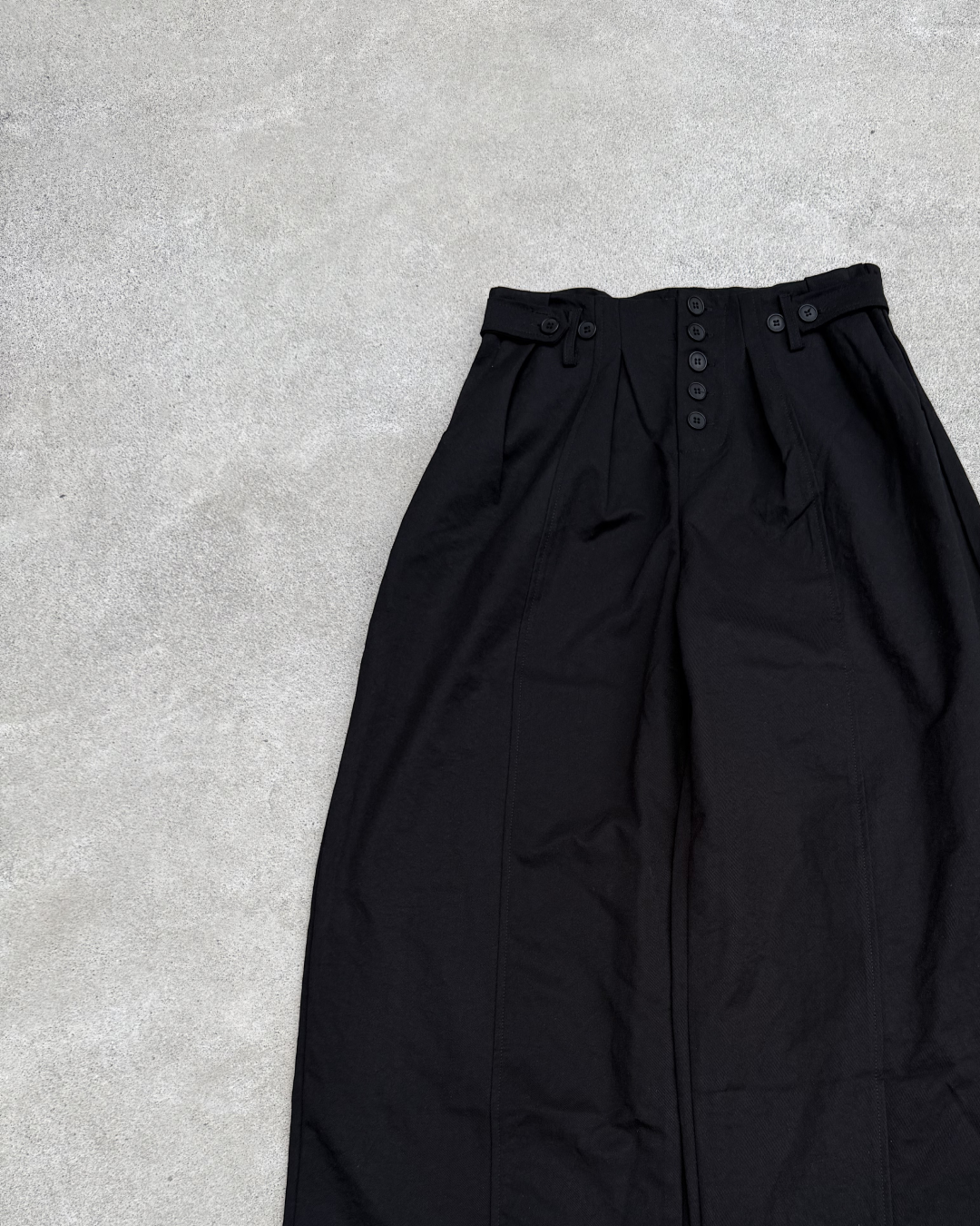 ボタンフライワイドレッグパンツ KN0382