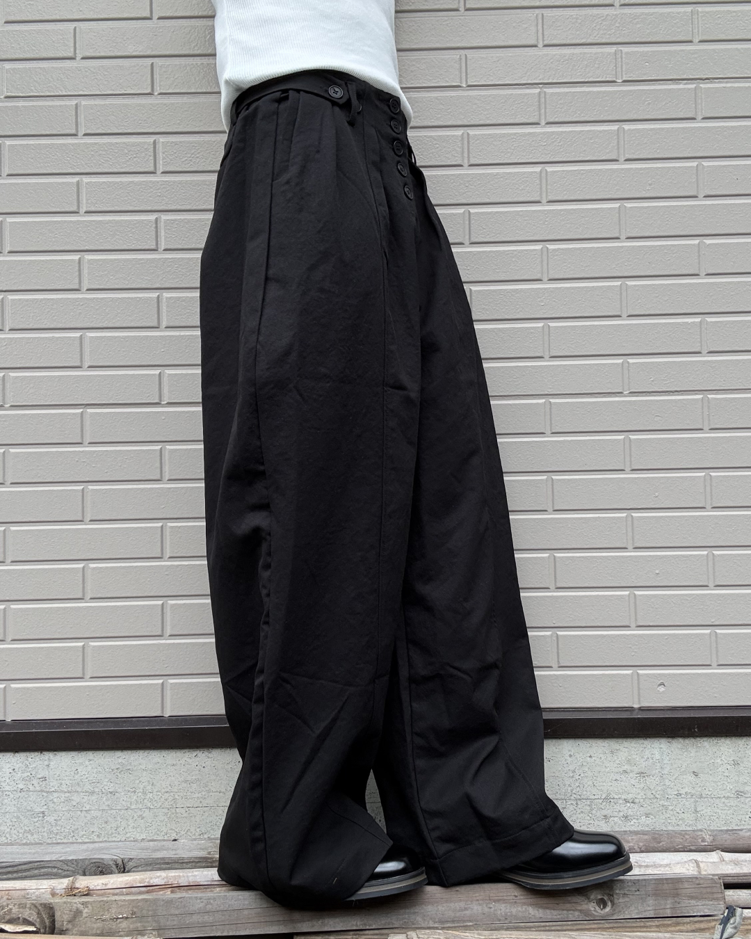 ボタンフライワイドレッグパンツ KN0382