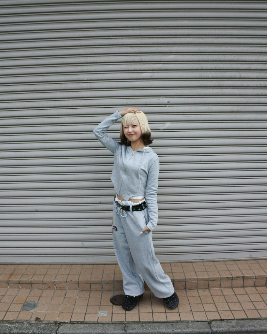 【11/25 19:00販売開始 オリジナル 即納】ボディスーツデザインラインストーンパーカー KR6000