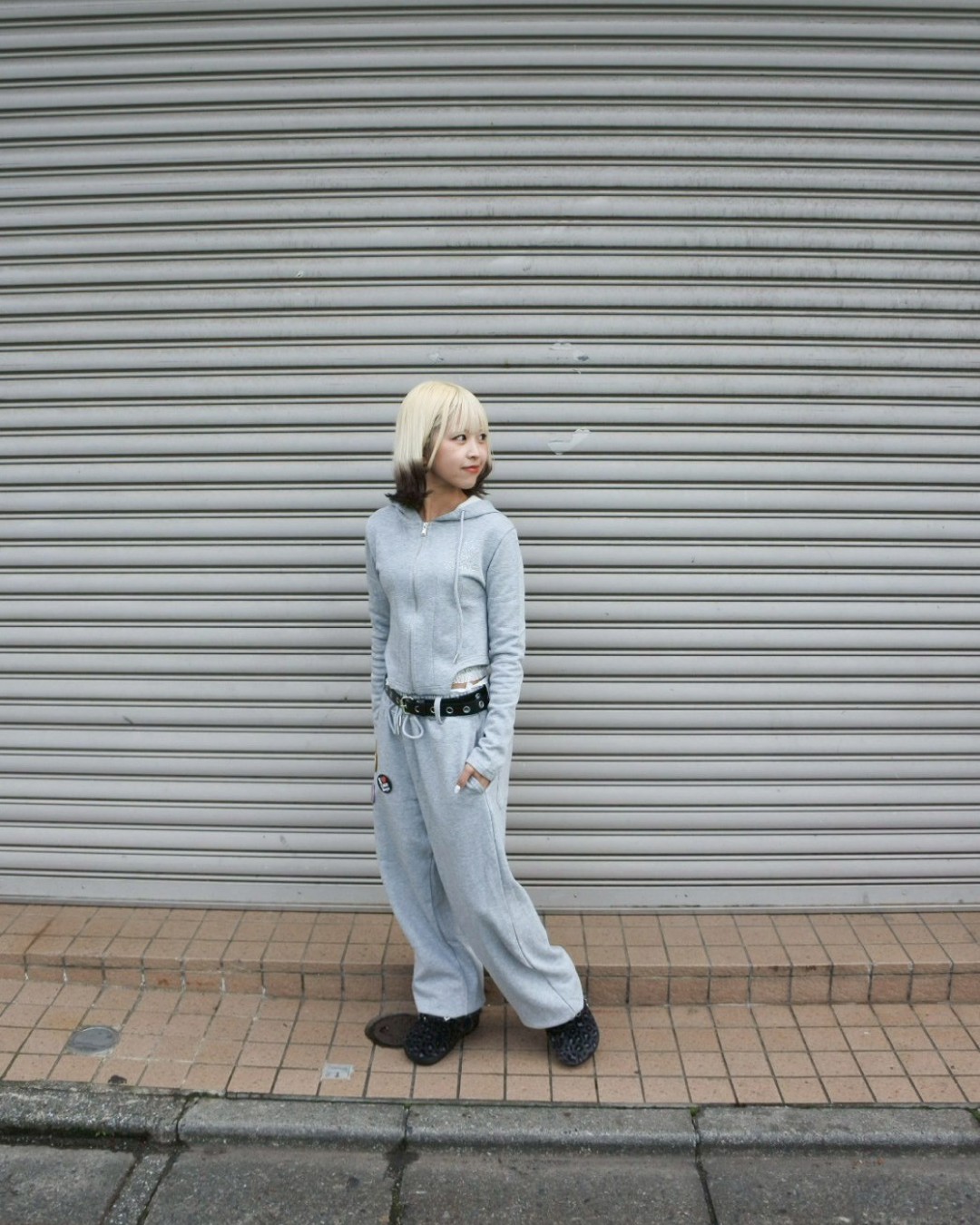 【11/25 19:00販売開始 オリジナル 即納】ボディスーツデザインラインストーンパーカー KR6000