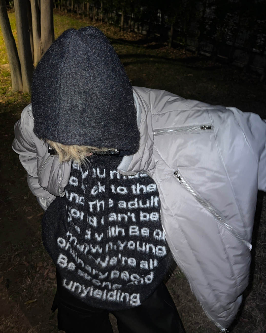 Lettering knit hoodie MO0005