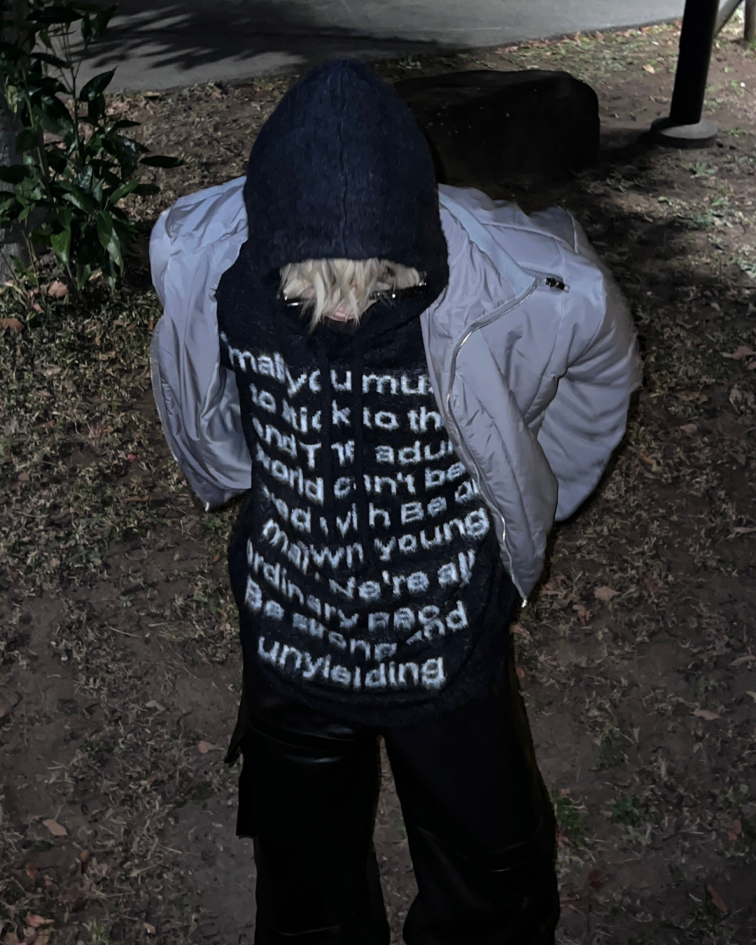 Lettering knit hoodie MO0005