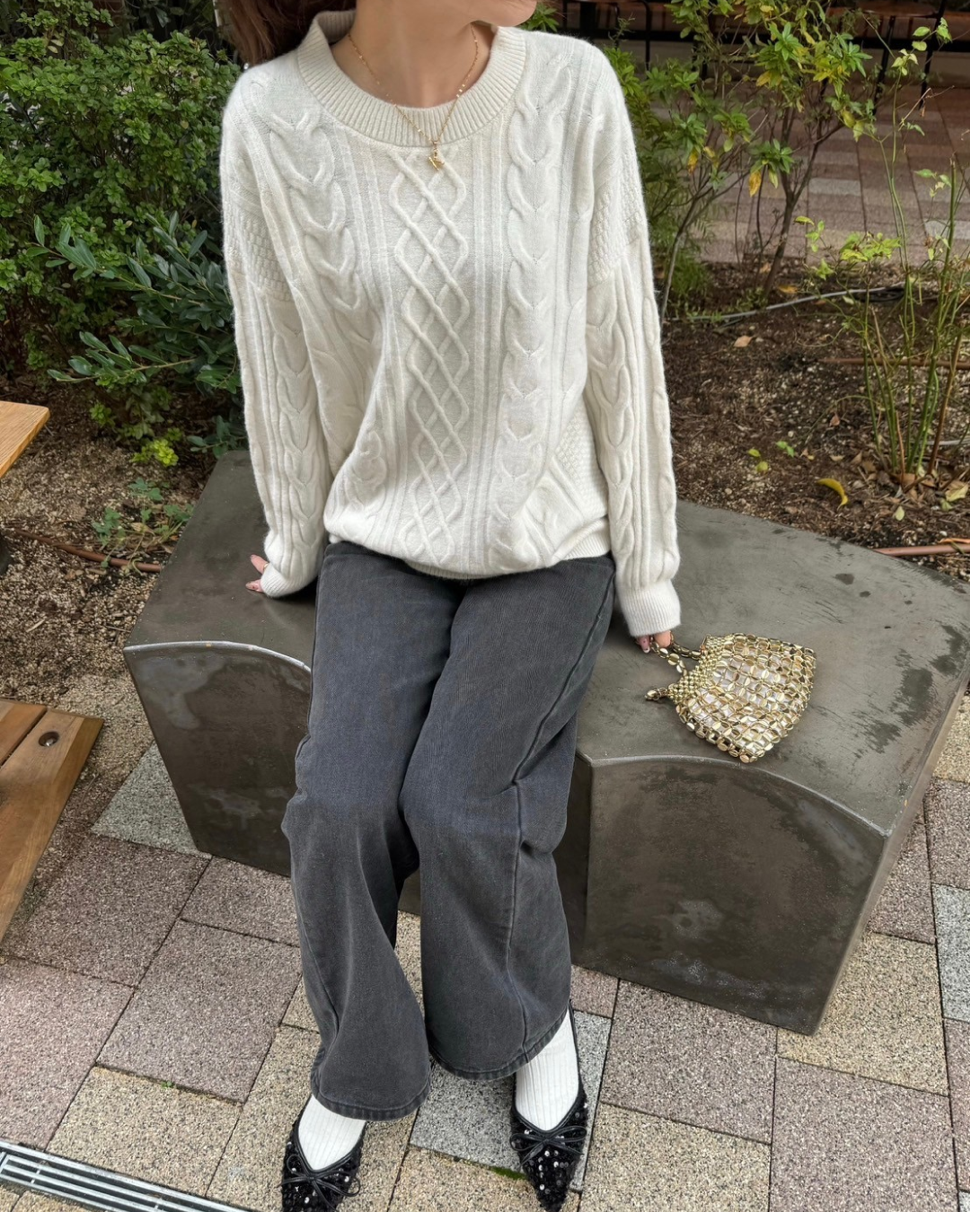 Retro twist knit sweater MN0001