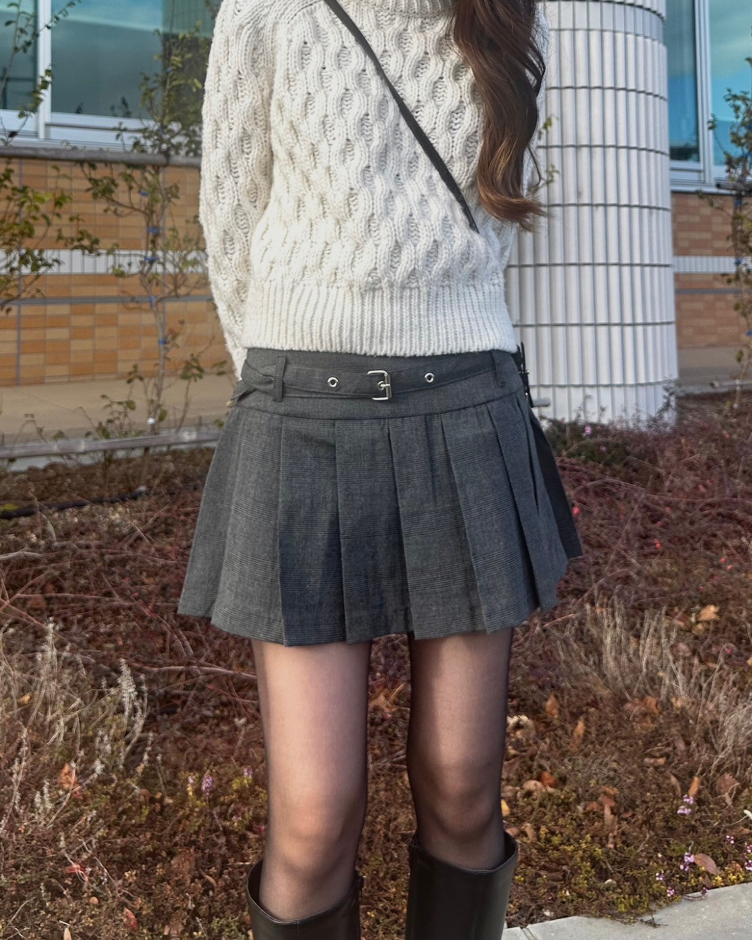 Short pleated skirt MN0008