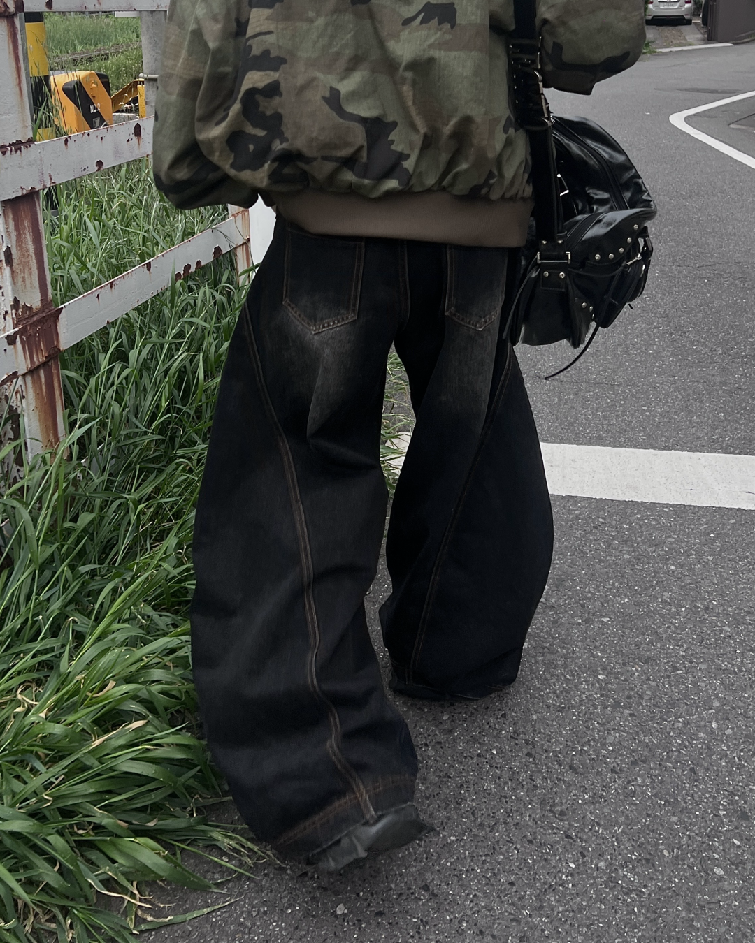 ウォッシュデザインカーブデニム MO1019 – YOLO(ヨロ)|ファッション通販 ウォッシュデザインカーブデニム MO1019 – YOLO(ヨロ)|ファッション通販