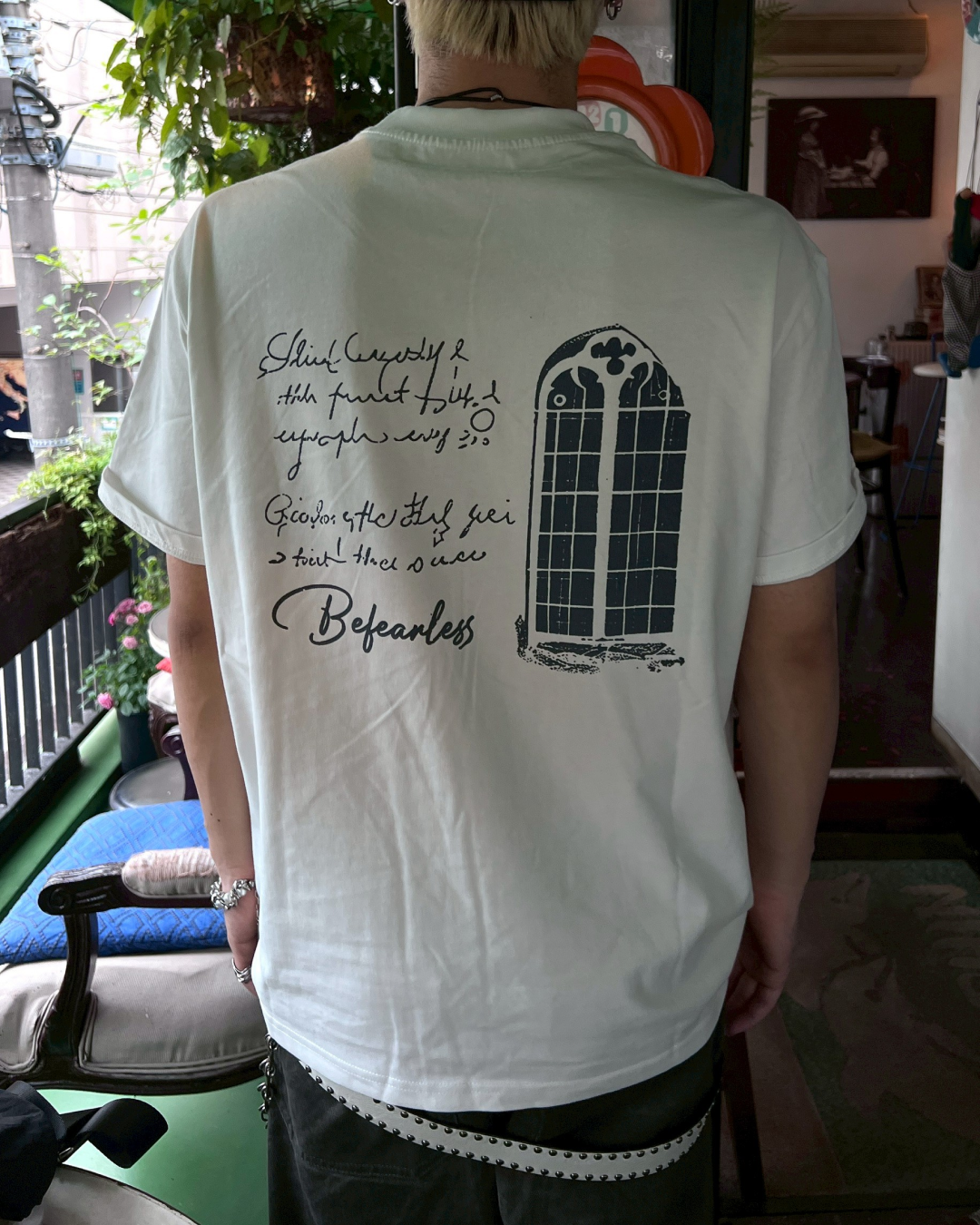 ムードグラフィックプリントTシャツMO1042