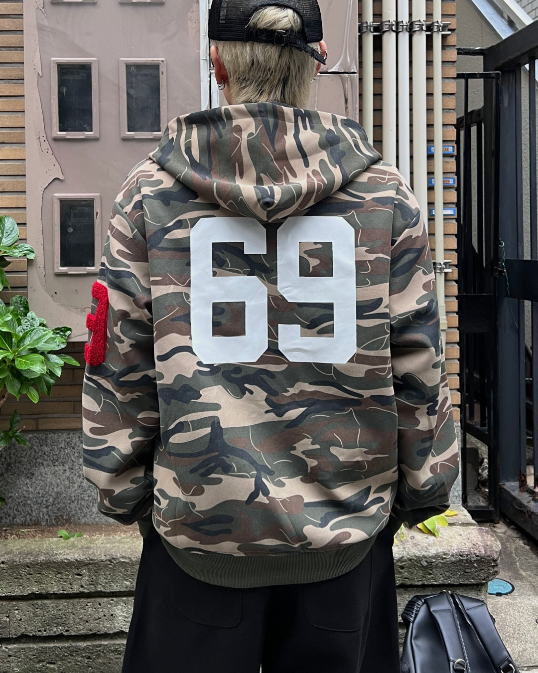 迷彩ロゴジップパーカー MO1219