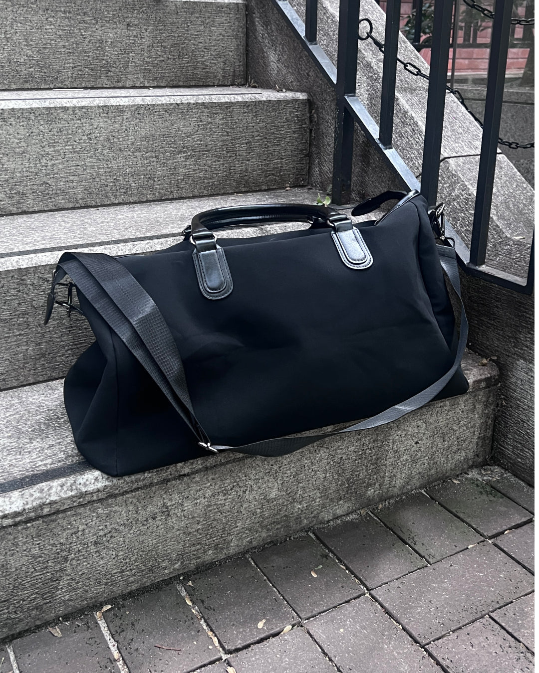 バイカラーボストンバッグ MO3001