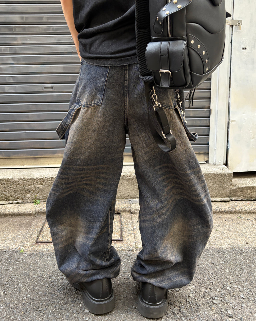 スモークウォッシュデニムパンツ MO3104