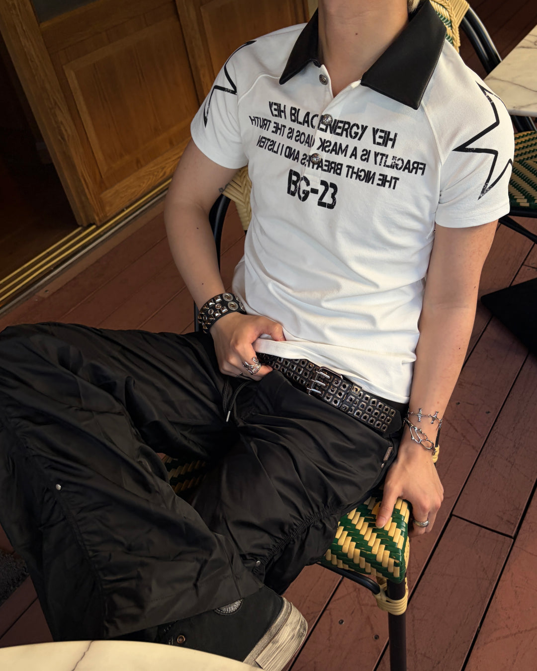 レザーカラーグラフィックポロTシャツ MO3139