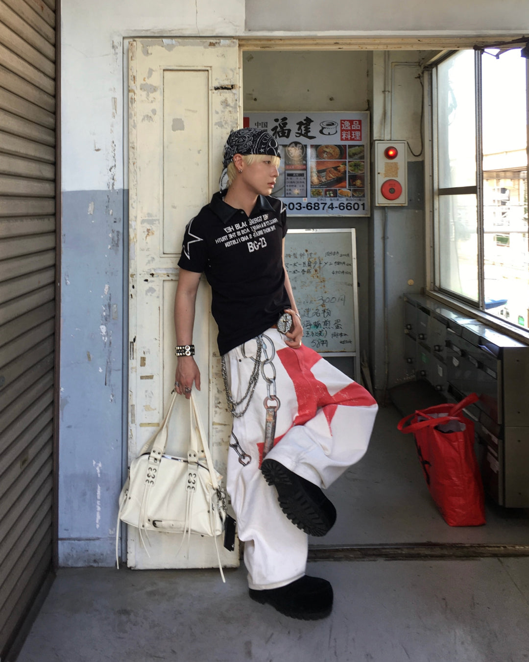 レザーカラーグラフィックポロTシャツ MO3139