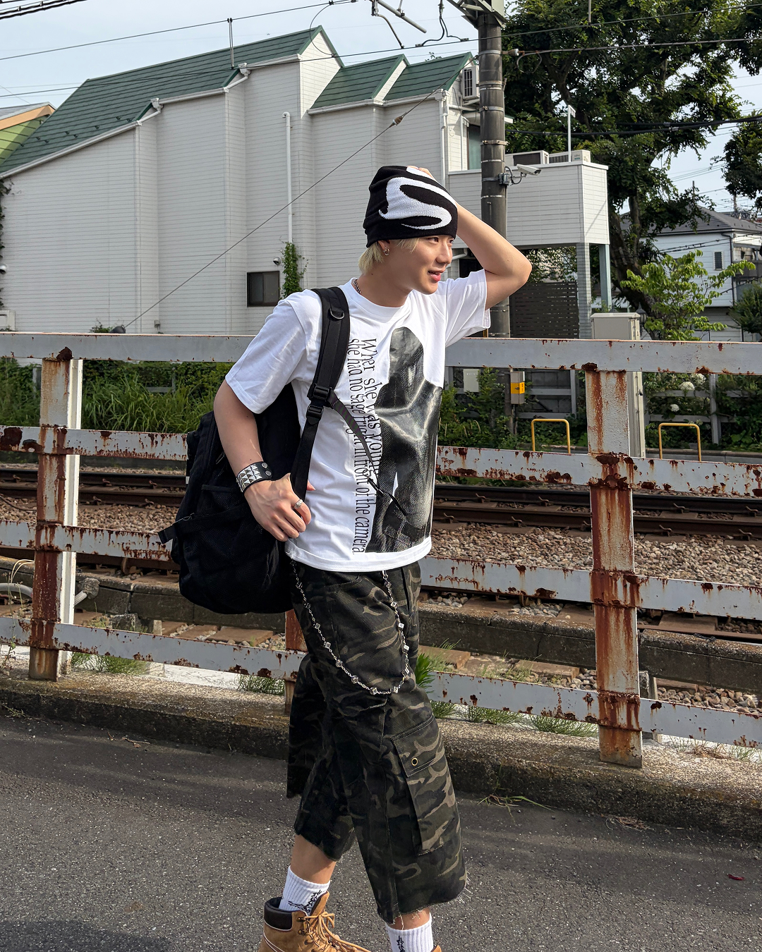スタティックフレームTシャツ
MO3177