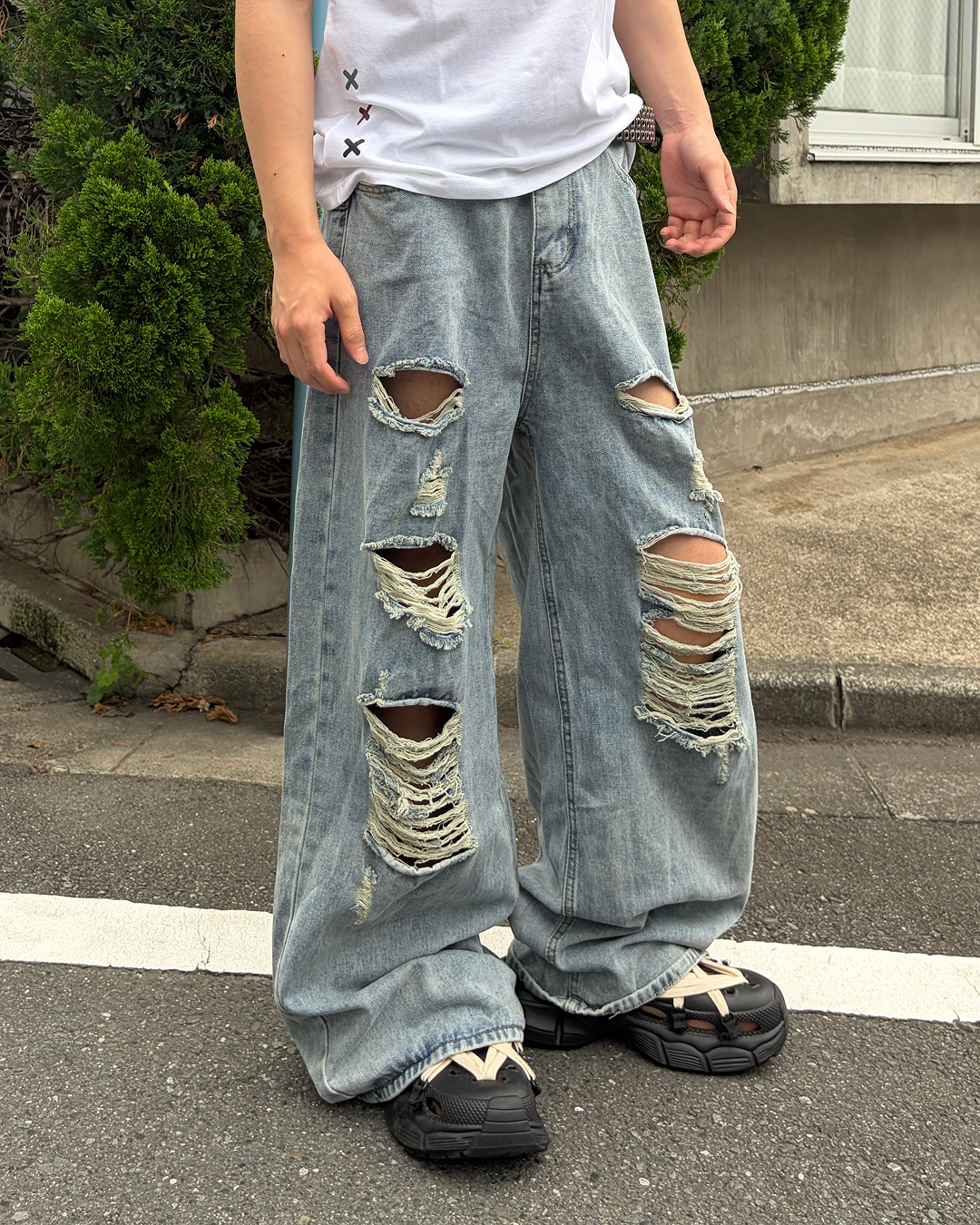 クラッシュダメージバギーデニム MO3195
