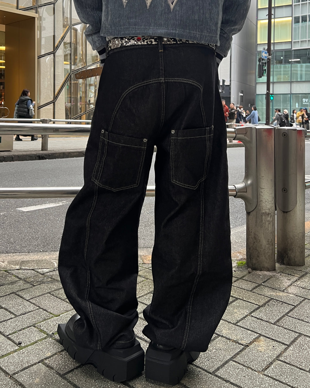 【即納】ステッチバレルレッグジーンズ MO5006