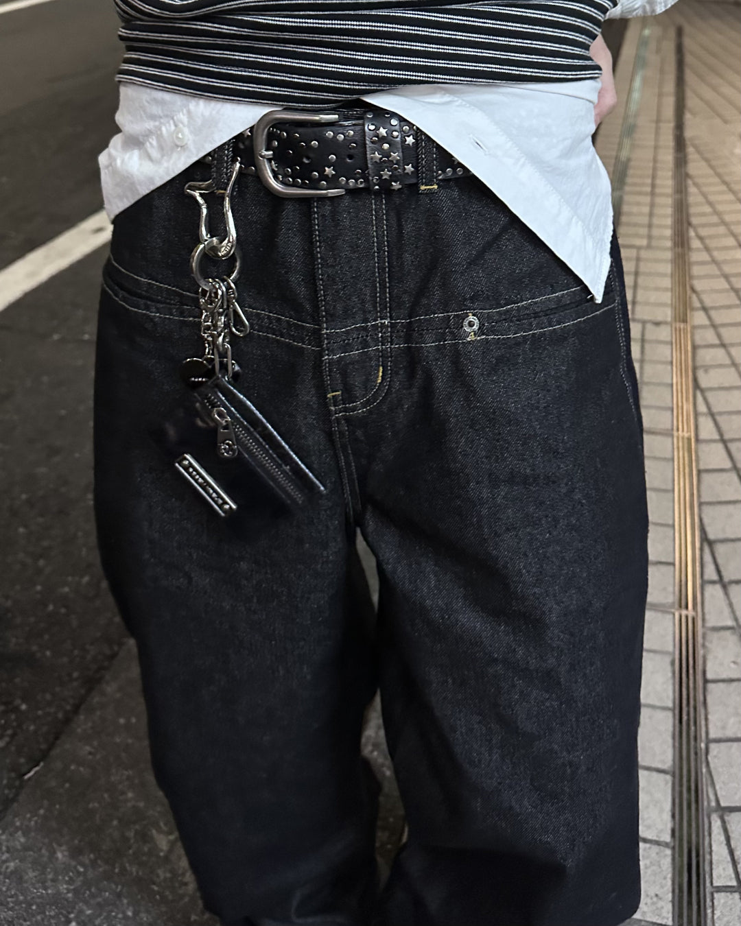 【即納】ステッチバレルレッグジーンズ MO5006