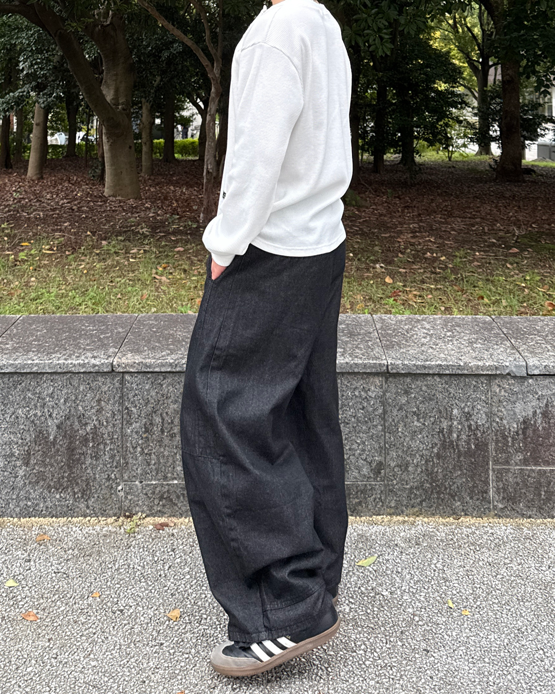 ノンウォッシュドワイドバギーデニムパンツ ME0014