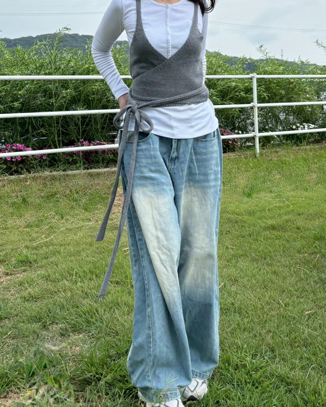 Vネックニットトップ MU0203
