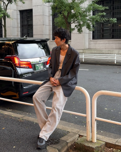 スモークグレーワイドデニムパンツ NA0014 – YOLO(ヨロ スモークグレーワイドデニムパンツ NA0014 – YOLO(ヨロ