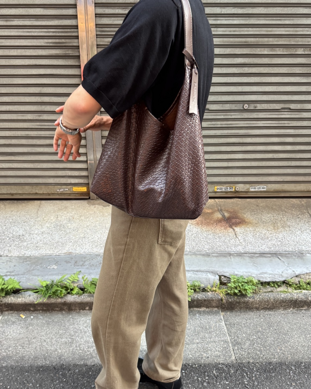 ブラウンメッシュショルダーバッグ
NA1035