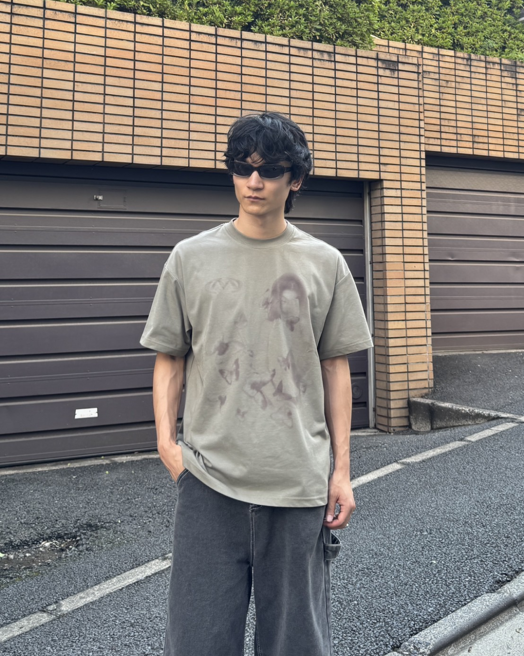 カーキグリーンプリントTシャツ NA1041