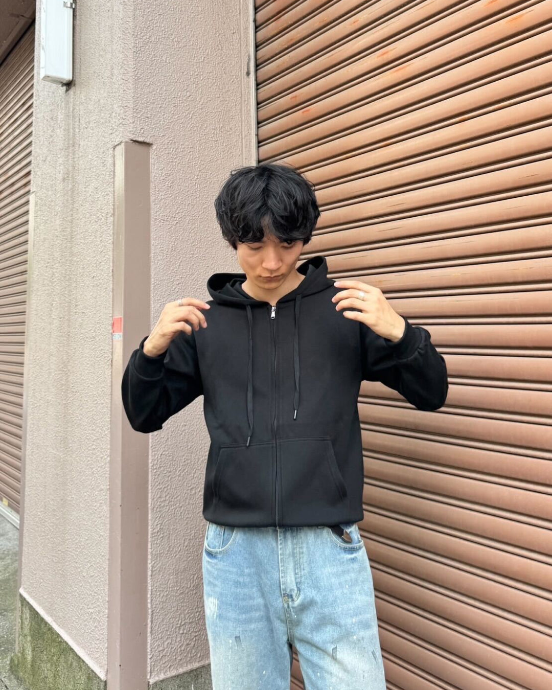 ブラックジップパーカー NA1069 – YOLO（ヨロ）｜ファッション通販