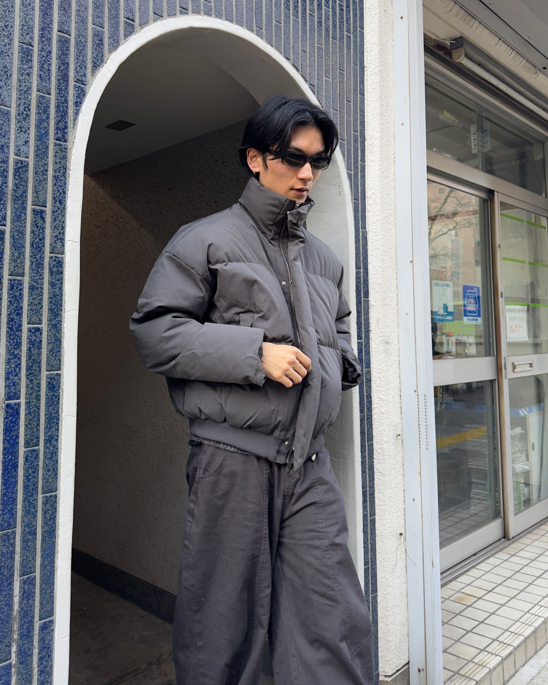 【即納】ダークグレー クロップドダウン NA1109