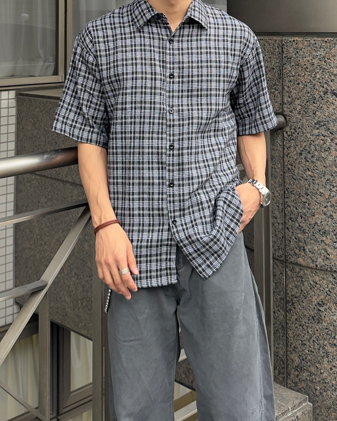 ダークチェックドロップショルダーショートスリーブブラウス
NA1169