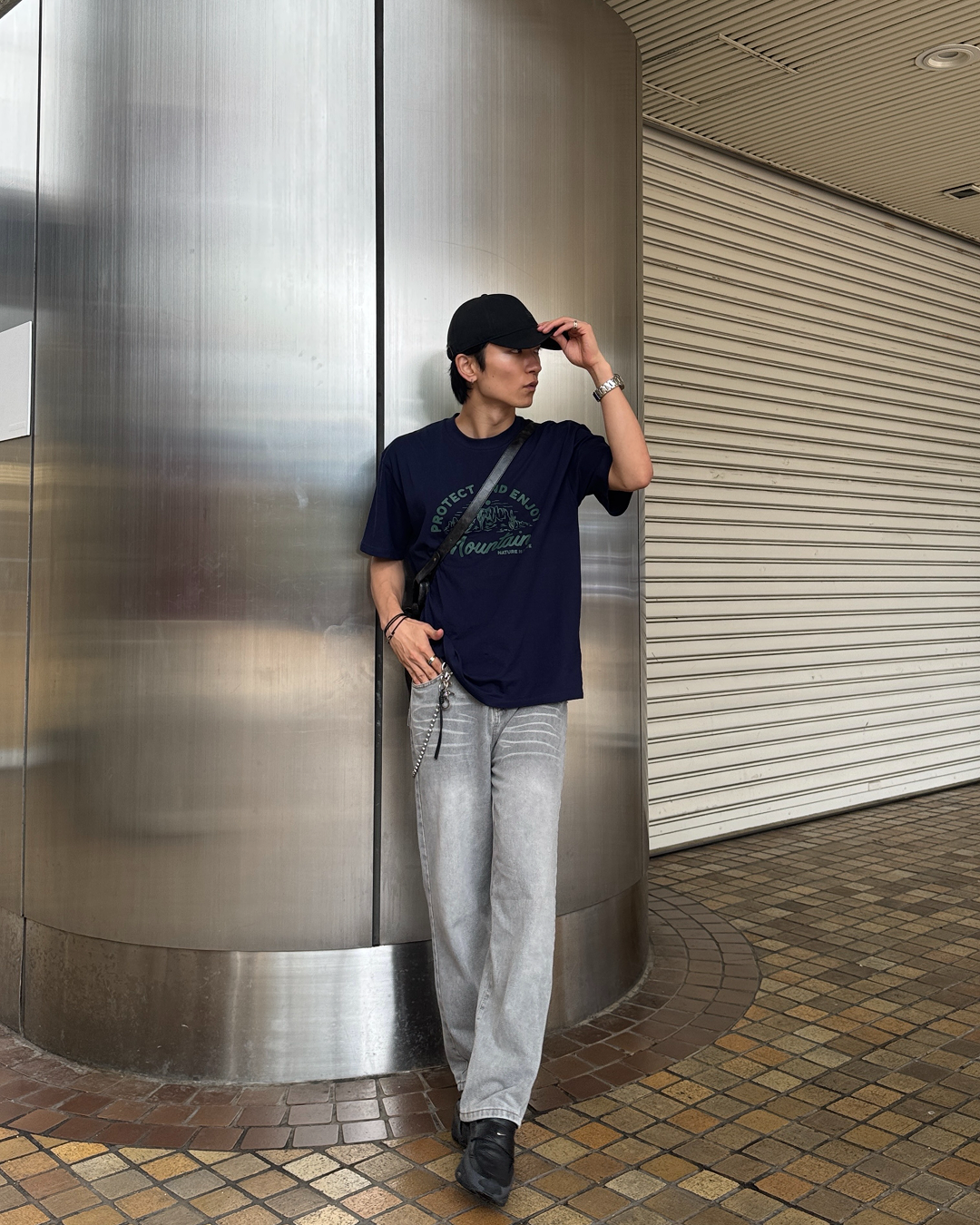 スモーキーグレーコントラストワイドレッグジーンズ
NA1174