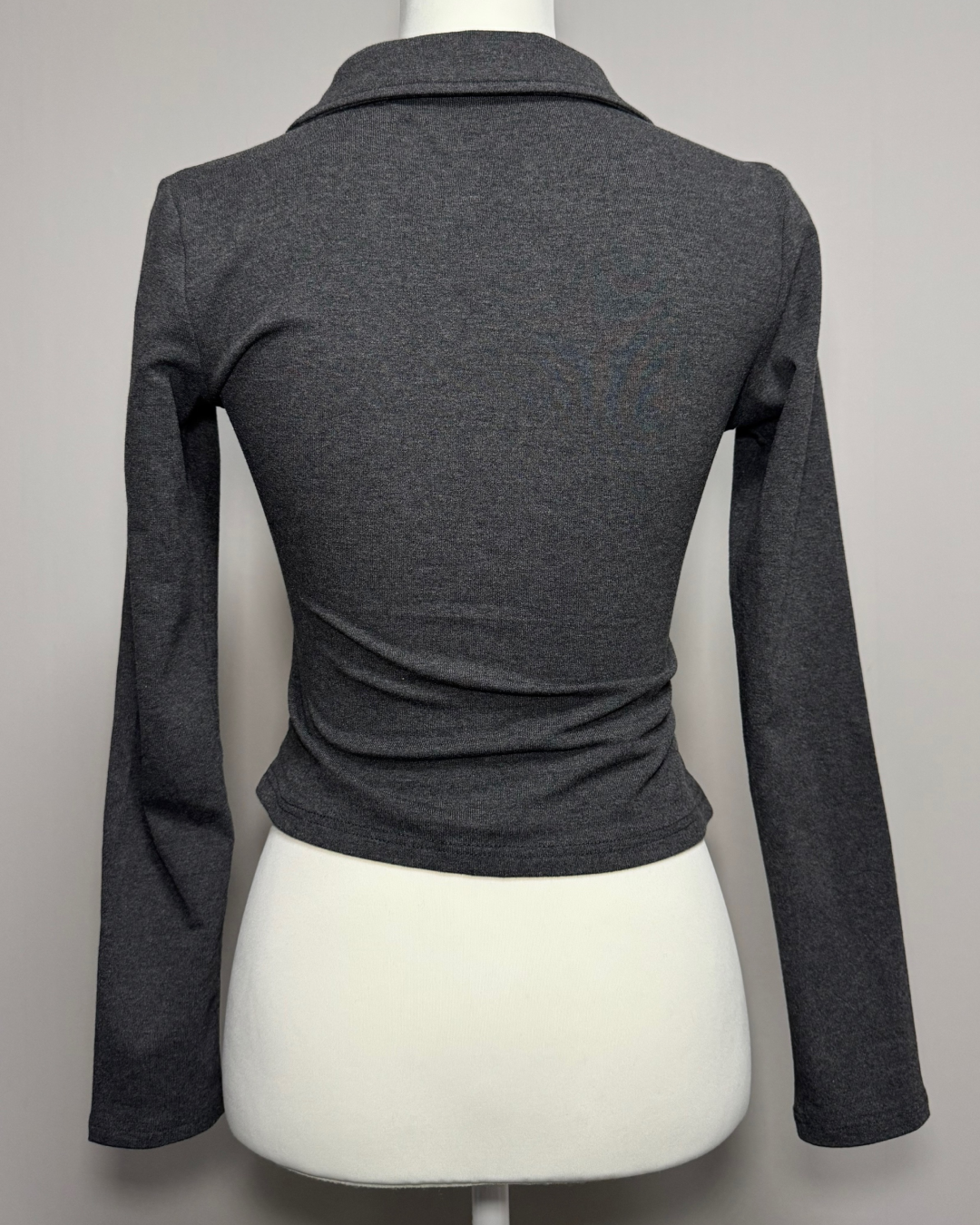 タイ付きギャザーニットシャツ
NO0166