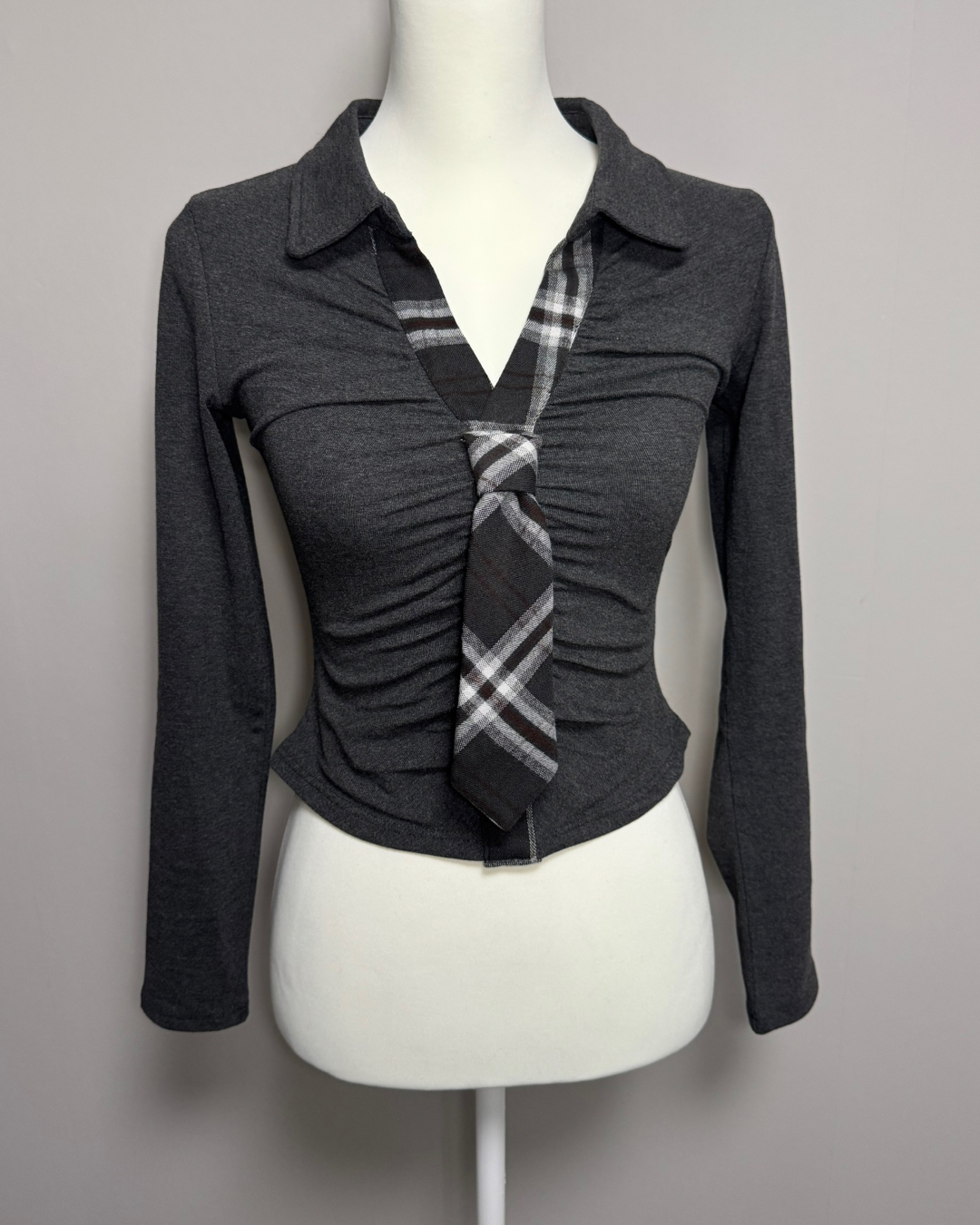 タイ付きギャザーニットシャツ
NO0166