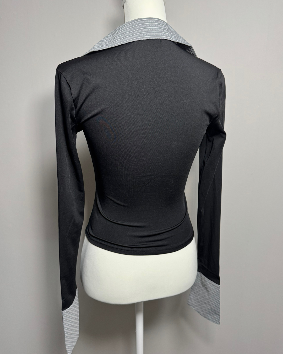 レイヤード風スリムシャツ
NO0172