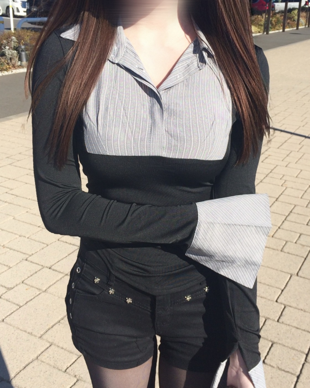 レイヤード風スリムシャツ
NO0172