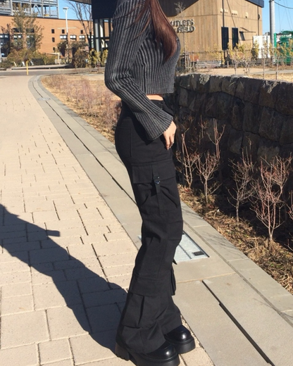 マルチポケットデザインフレアカーゴパンツ
NO0175