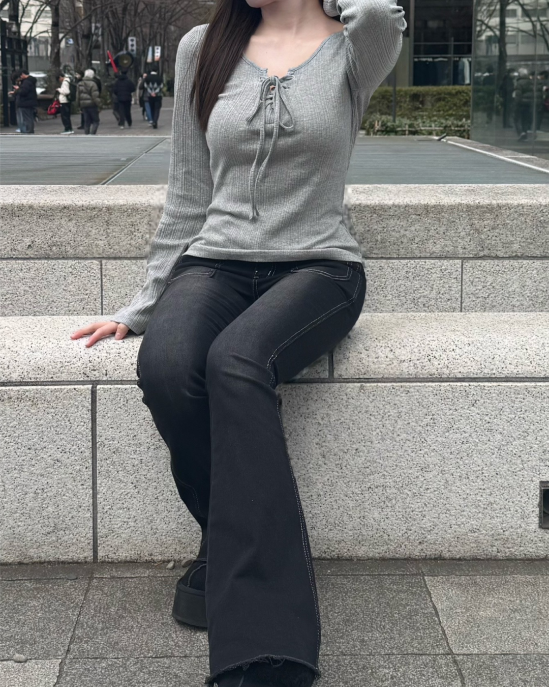 ベースレイヤー付きレースアップニットトップ
NO0197