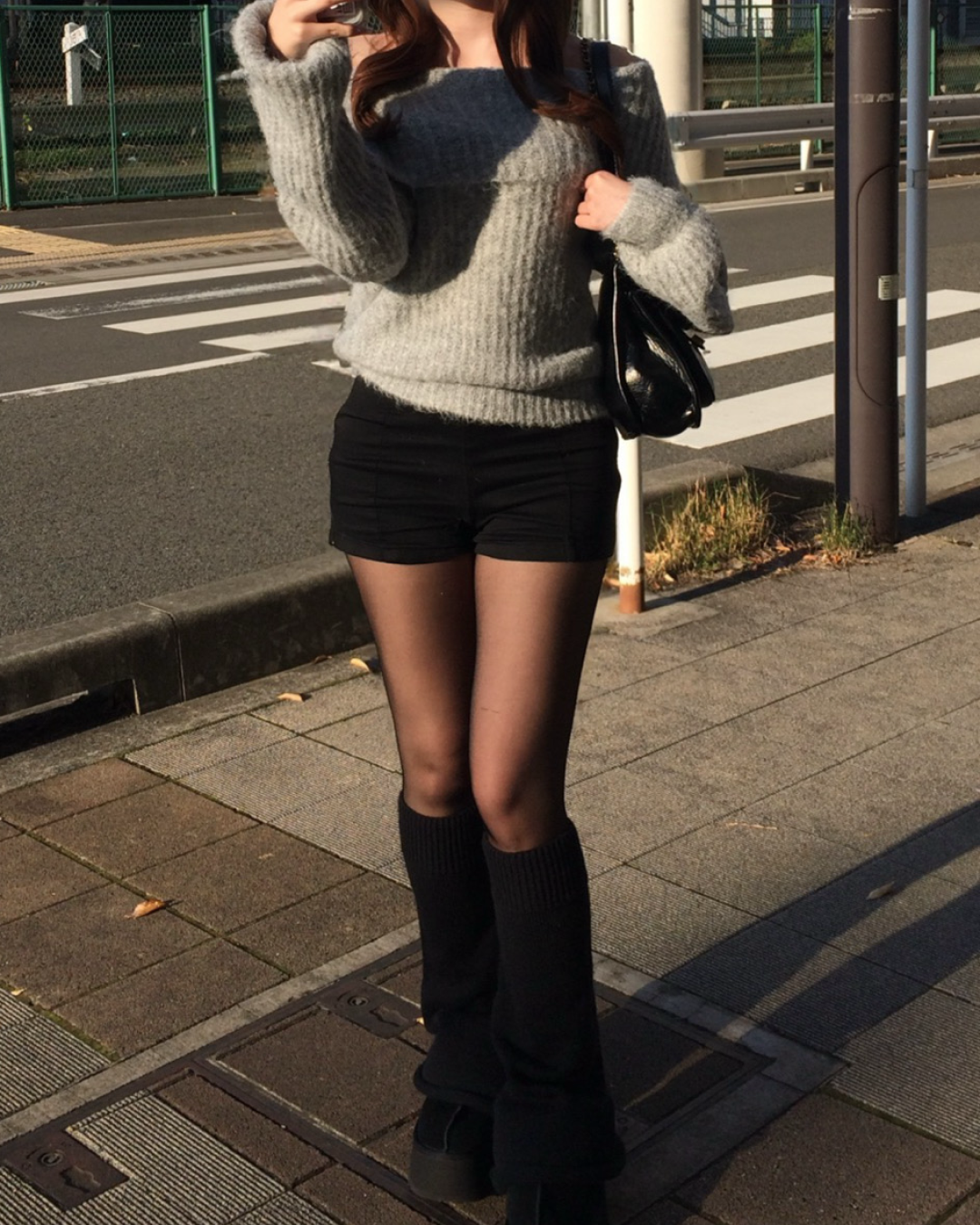 【即納】オフショルダーローゲージニット NO5004